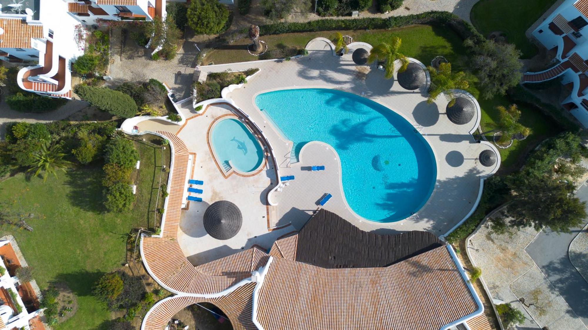 Coastal Retreat With Pool And Beach Access By Drago Rentals Albufeira Extérieur photo