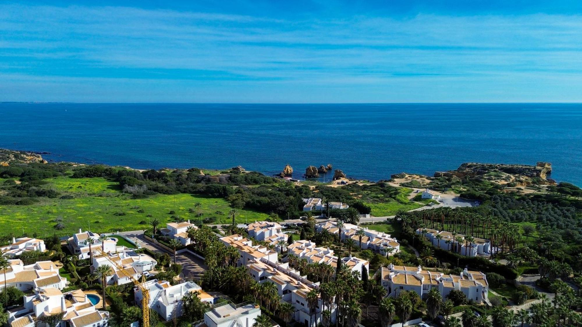Coastal Retreat With Pool And Beach Access By Drago Rentals Albufeira Extérieur photo